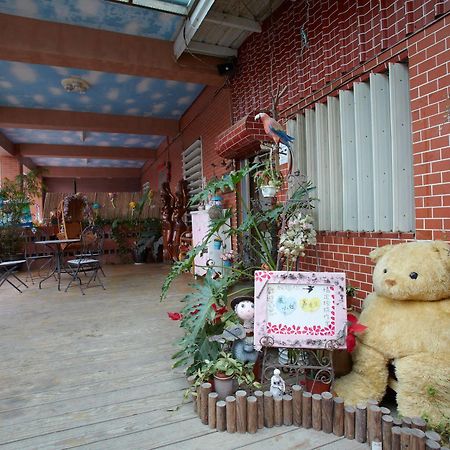 Love In Pearl Hostel Yilan Exterior foto